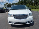 2015 Town and Country Thumbnail 10