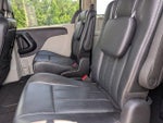 2015 Town and Country Thumbnail 16