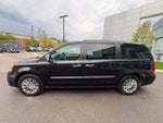 2016 Town and Country Thumbnail 8