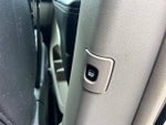 2016 Town and Country Thumbnail 14