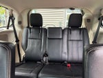 2016 Town and Country Thumbnail 19