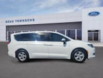 2017 Pacifica Thumbnail 3