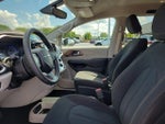 2017 Pacifica Thumbnail 18