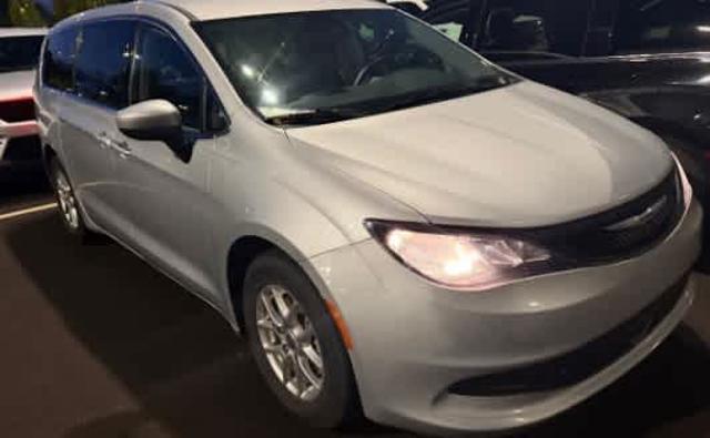 2023 Chrysler Voyager