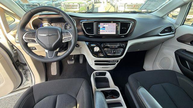 2023 Chrysler Voyager - $25,910