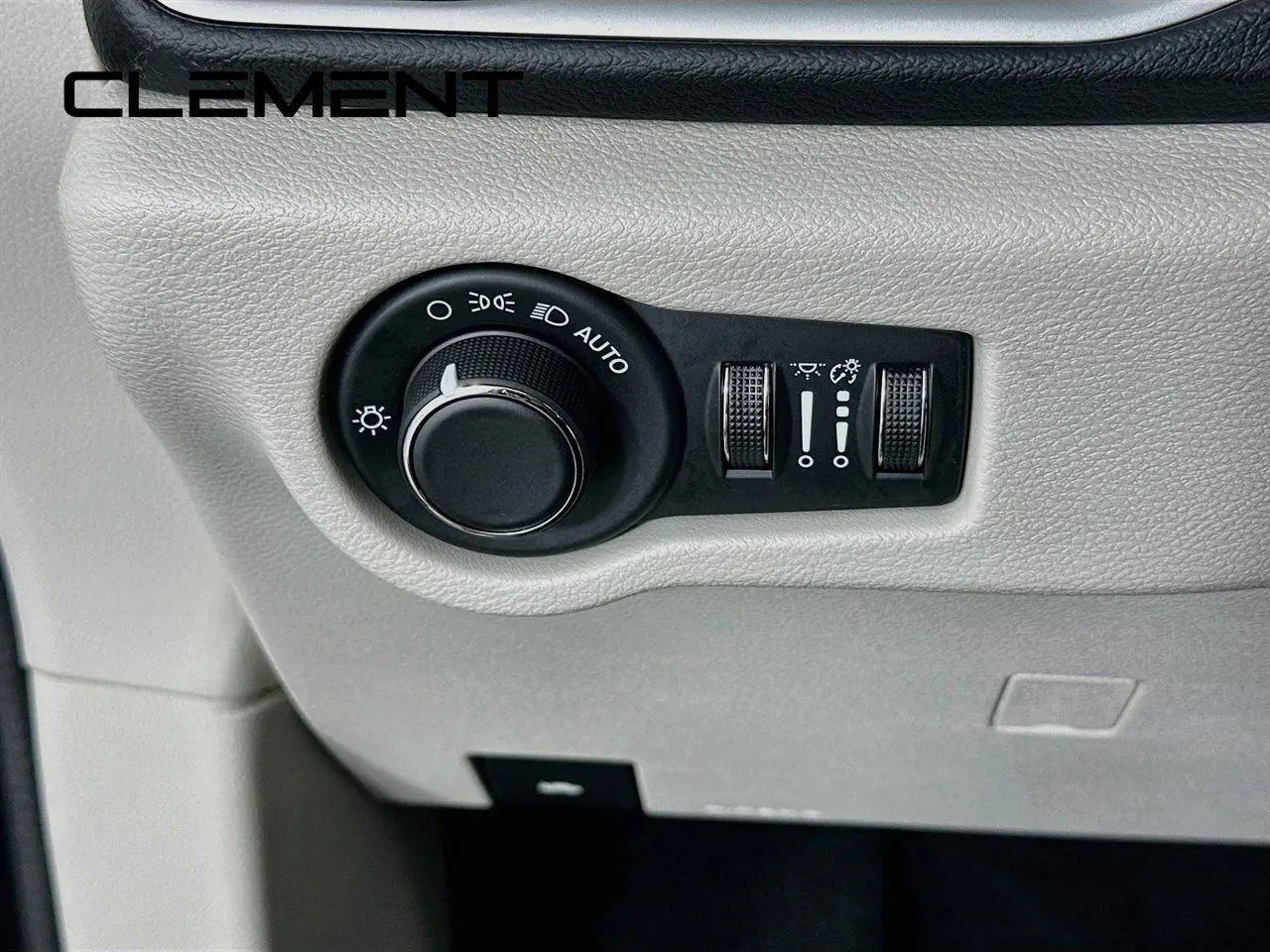 2023 Chrysler Voyager - $20,326