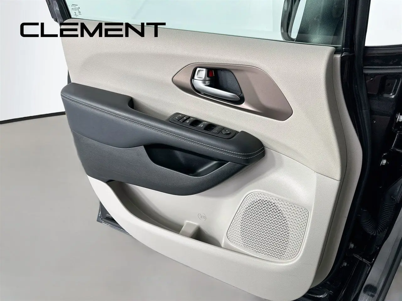 2023 Chrysler Voyager - $20,326