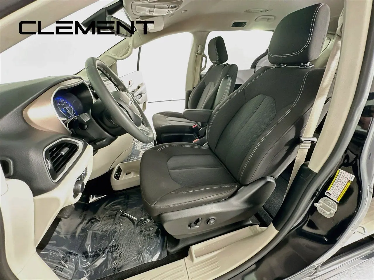 2023 Chrysler Voyager - $20,326