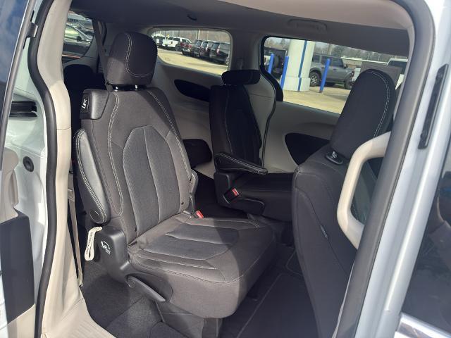 2023 Chrysler Voyager - $22,186