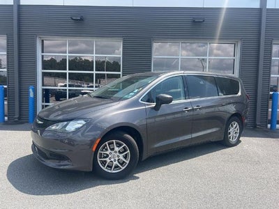 2023 Chrysler Voyager LX 4DR Mini-Van