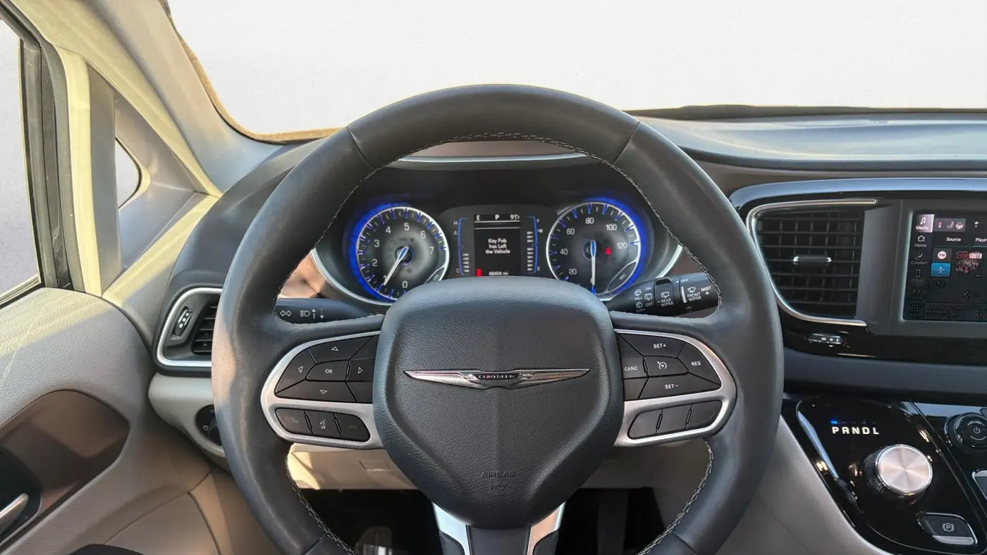 2024 Chrysler Voyager LX