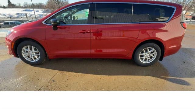 2026 Chrysler Voyager LX