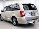 2014 Town and Country Thumbnail 11