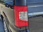 2015 Town and Country Thumbnail 11