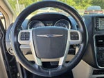 2015 Town and Country Thumbnail 24