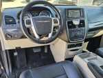 2015 Town and Country Thumbnail 37