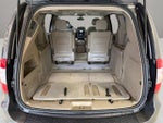 2016 Town and Country Thumbnail 13