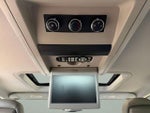 2016 Town and Country Thumbnail 19