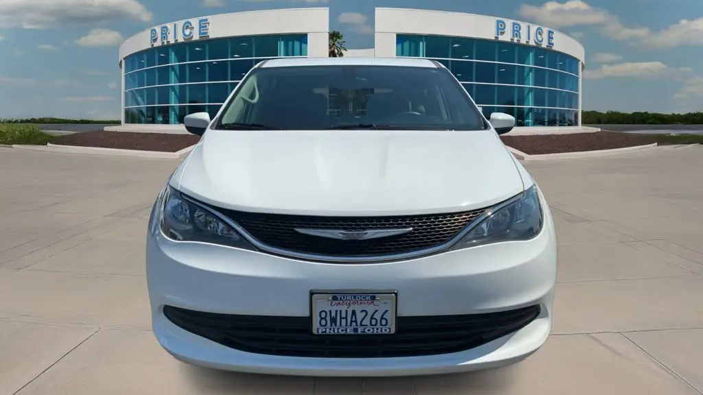 2017 Chrysler Pacifica LX