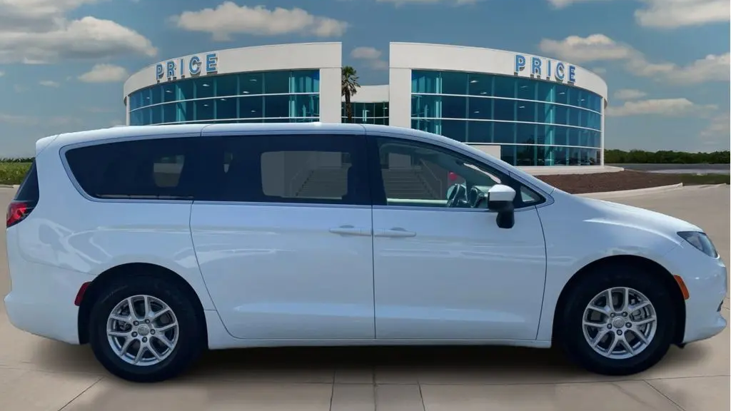 2017 Chrysler Pacifica LX