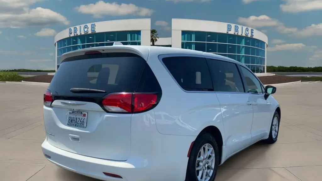 2017 Chrysler Pacifica LX