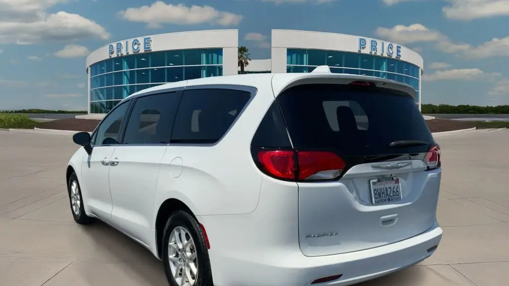 2017 Chrysler Pacifica LX