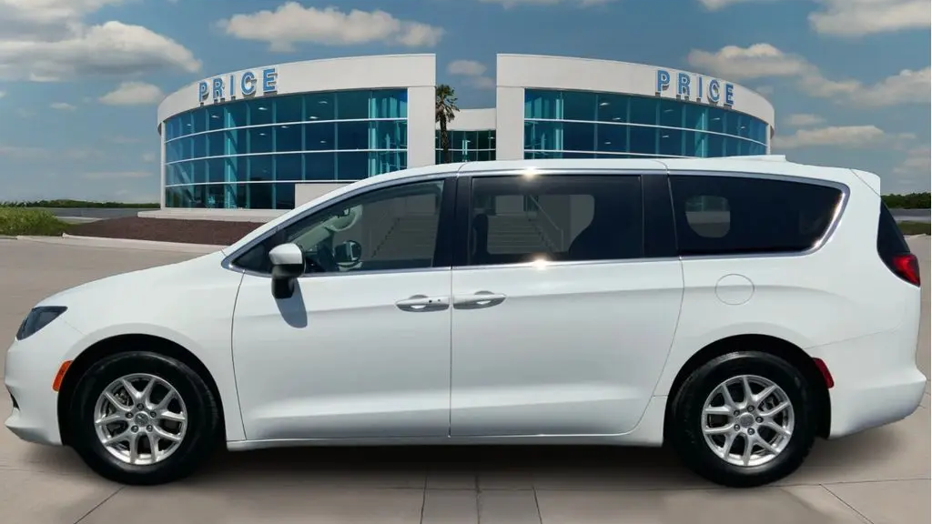2017 Chrysler Pacifica LX