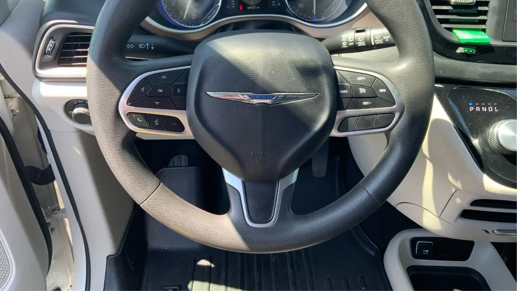 2017 Chrysler Pacifica LX