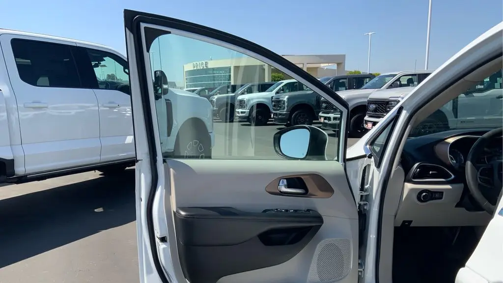 2017 Chrysler Pacifica LX