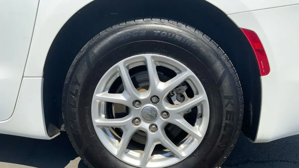 2017 Chrysler Pacifica LX