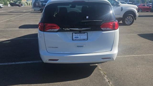 2024 Chrysler Voyager LX