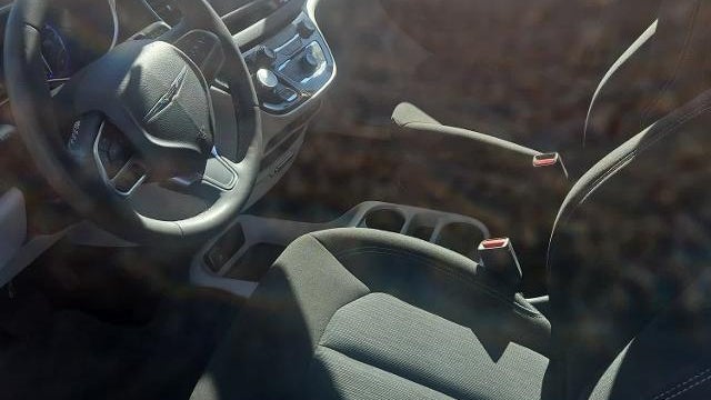 2024 Chrysler Voyager LX