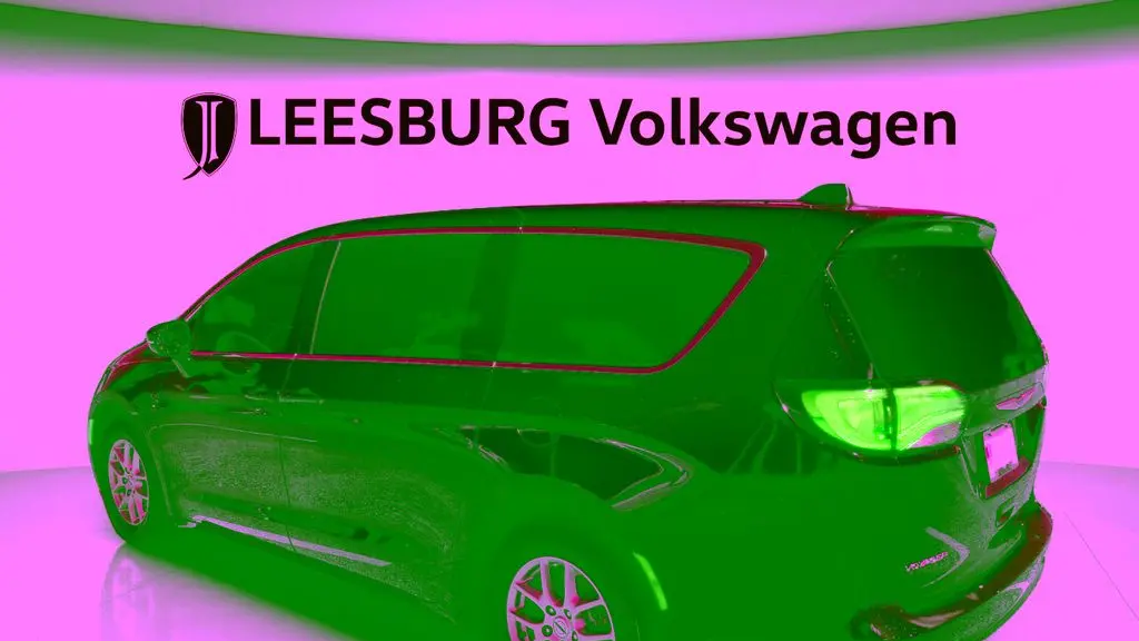 2024 Chrysler Voyager LX