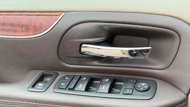 2014 Chrysler Town and Country Touring-L