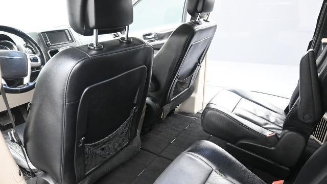 2015 Chrysler Town and Country Touring-L