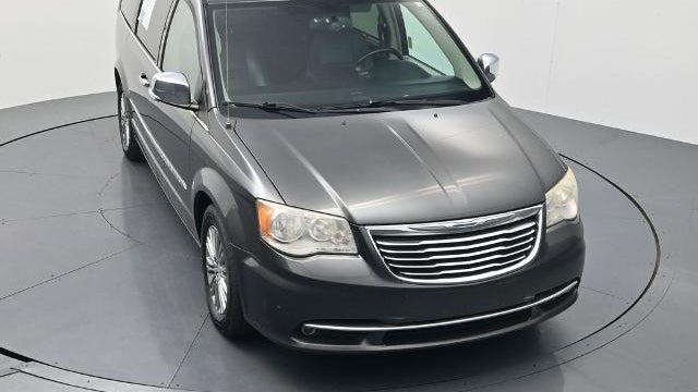 2015 Chrysler Town and Country Touring-L