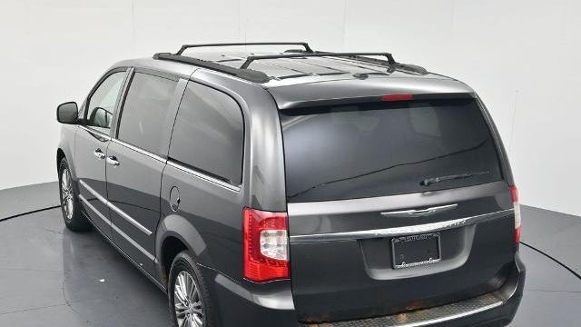 2015 Chrysler Town and Country Touring-L