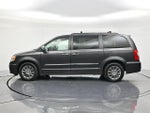 2015 Town and Country Thumbnail 8