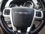 2015 Town and Country Thumbnail 12