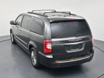 2015 Town and Country Thumbnail 39
