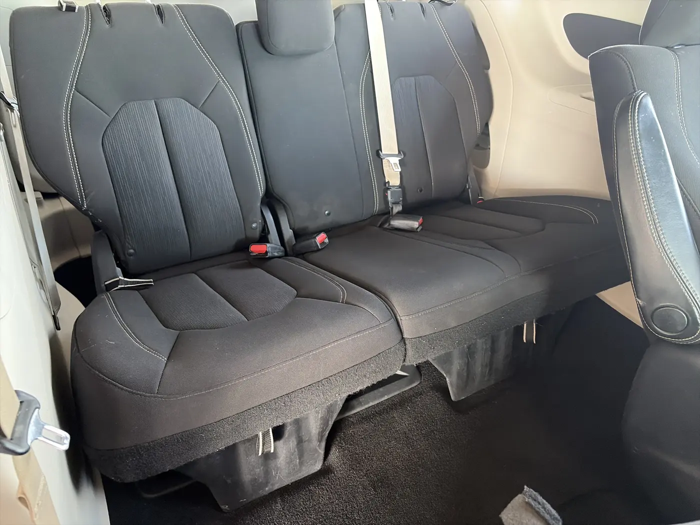 2020 Chrysler Voyager - $20,750