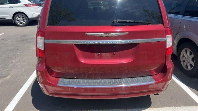 2012 Chrysler Town and Country Touring-L