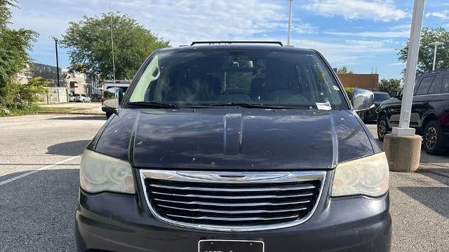 2013 Chrysler Town and Country Touring-L