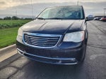 2013 Town and Country Thumbnail 2