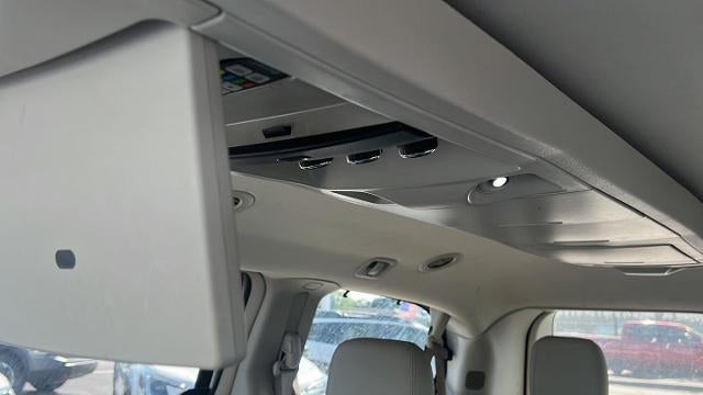 2016 Chrysler Town and Country Touring-L