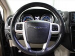 2015 Town and Country Thumbnail 9