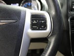 2015 Town and Country Thumbnail 11