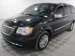 2015 Town and Country Thumbnail 33