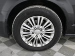 2015 Town and Country Thumbnail 35