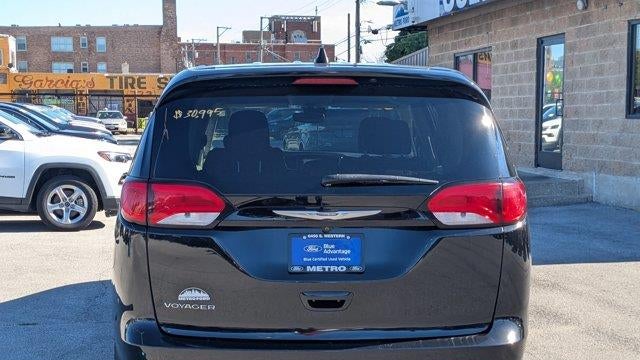 2023 Chrysler Voyager LX